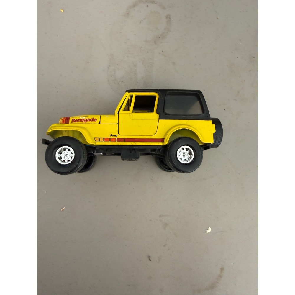 Vintage Ertl Jeep CJ Renegade Die-Cast 1/25 Scale Yellow Black Hardtop Toy Car